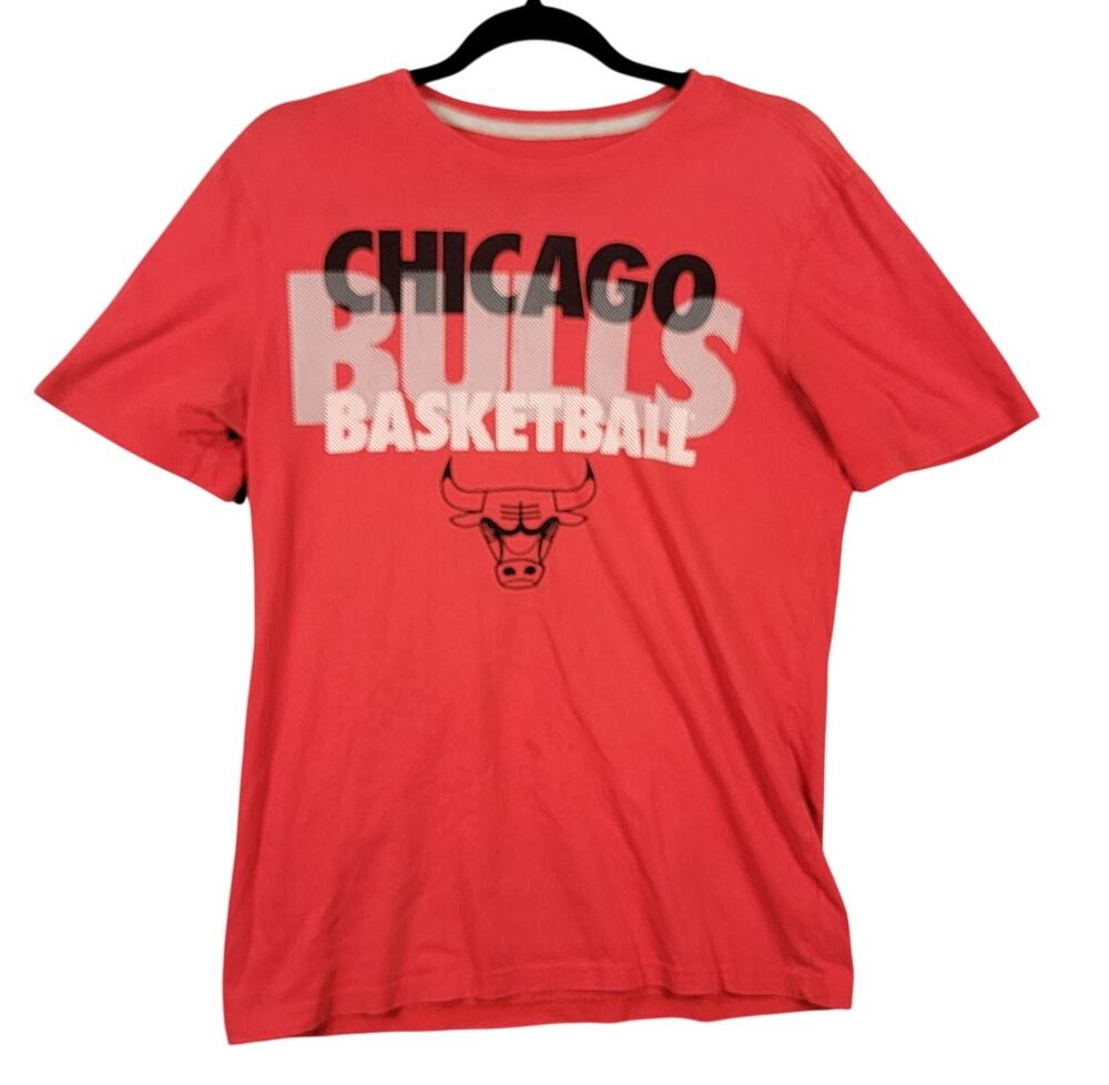 Chicago Bulls NBA Basketball Graphic Tee Red Preowned Estimated Small Medium